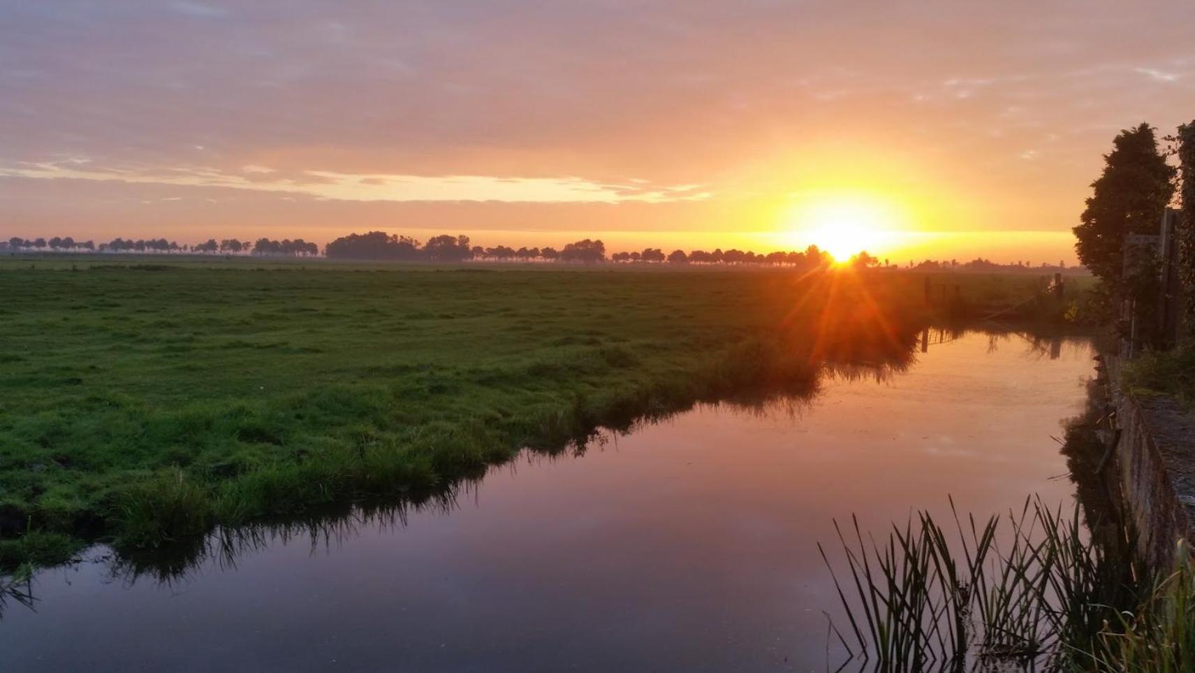 Near Amsterdam Volendam * Purmerend